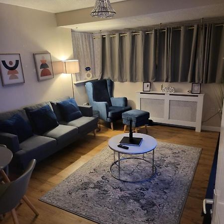 Lovely 2-Bedroom Holiday Home With Free Wifi 伦敦 外观 照片